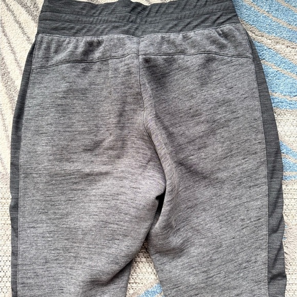 Lululemon Women’s Get Going Jogger Gray Charcoal Stripe Size 6 - Picture 4 of 8